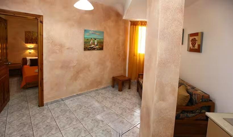 Melida Apartment 2-4