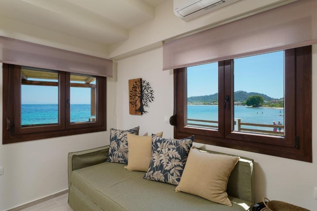 Aigialos Deluxe Suite