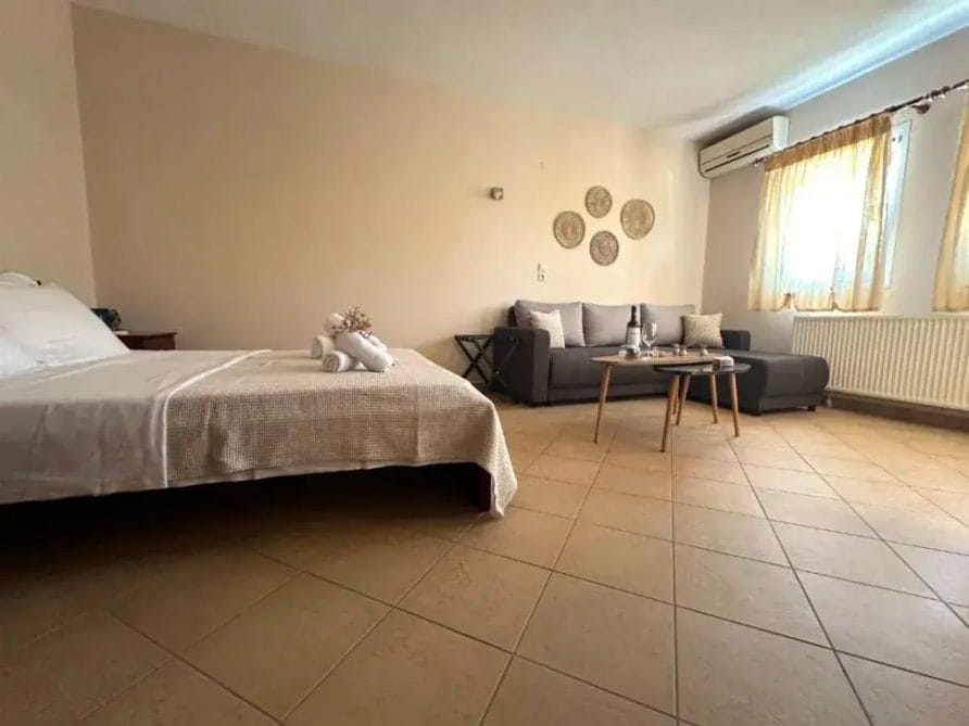 Porto Nuovo Studios 1-2