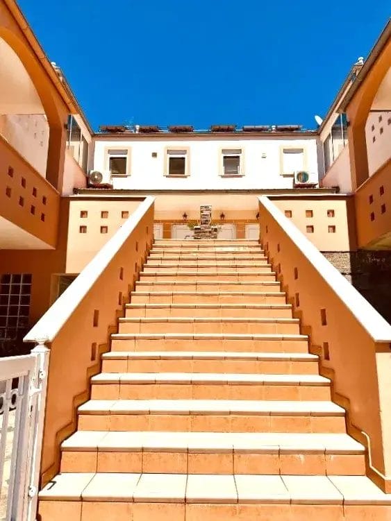 Porto Nuovo Studios 1-20