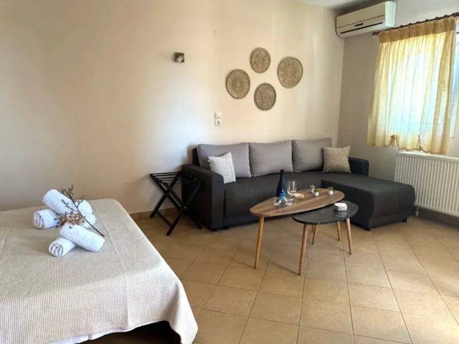 Porto Nuovo Studios 1-3