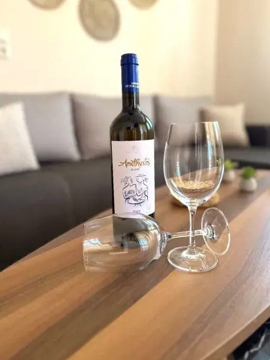 Porto Nuovo Studios 1-9