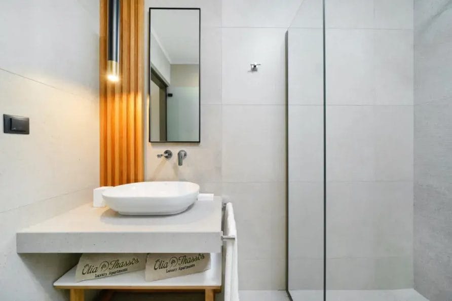 Apartment With Pool View 1