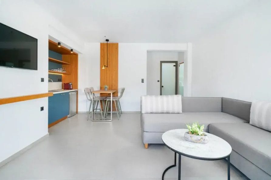 Apartment With Pool View 12