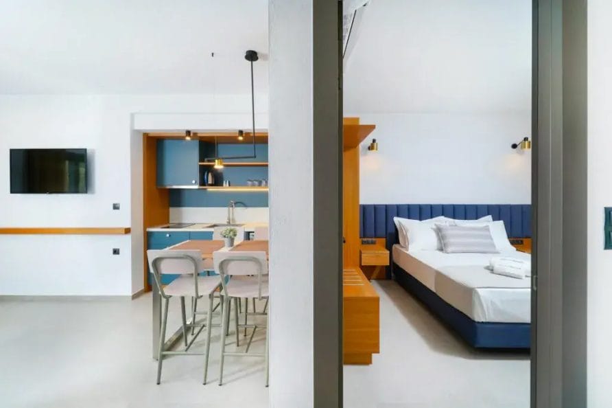 Apartment With Pool View 24