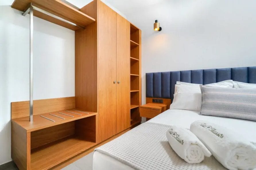 Apartment With Pool View 9