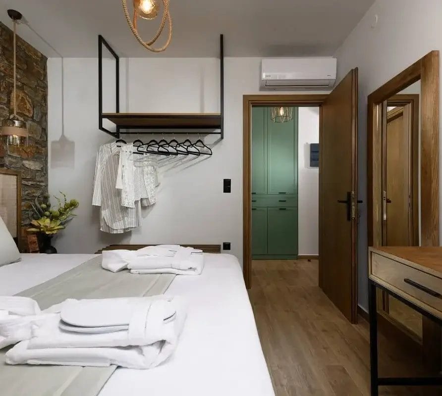 La Terra Petra House 1-10