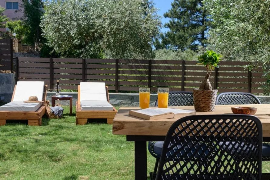 La Terra Petra House 1-17