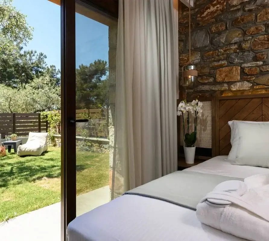 La Terra Petra House 1-9