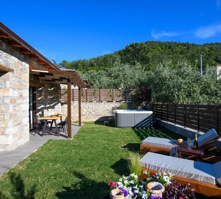 La Terra Petra House 2 Jacuzzi 11