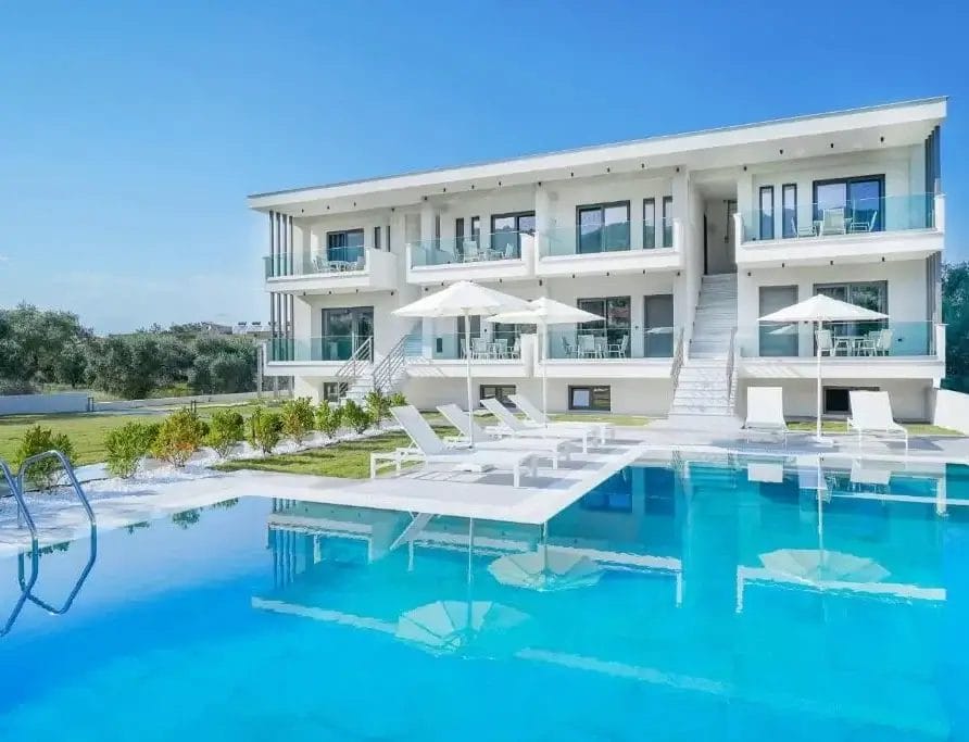 Olia Thassos Outdoor 1