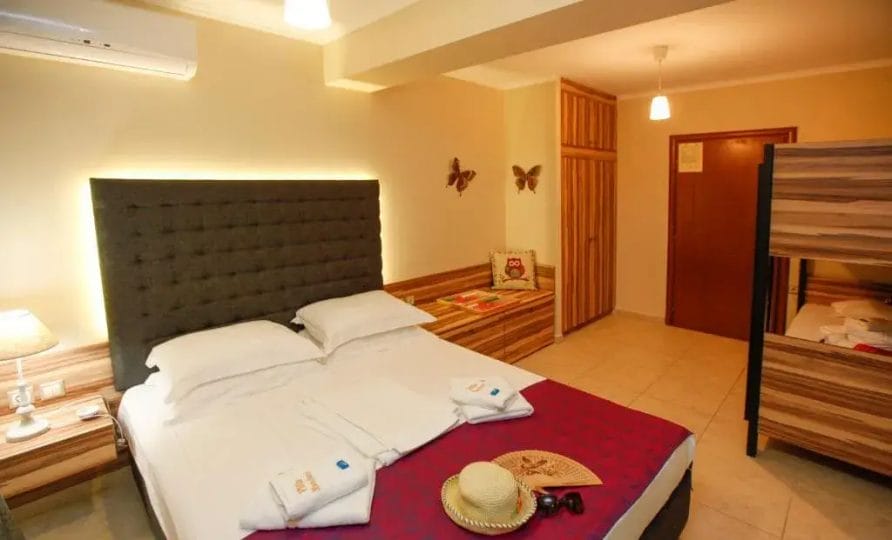 Standard Studio (Semi-Basement) 2