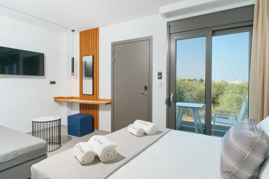 Olia Thassos Studio 15