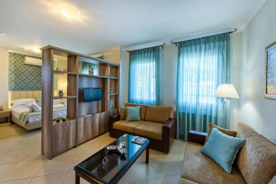 Villa Mandani Deluxe Junior Suite 2