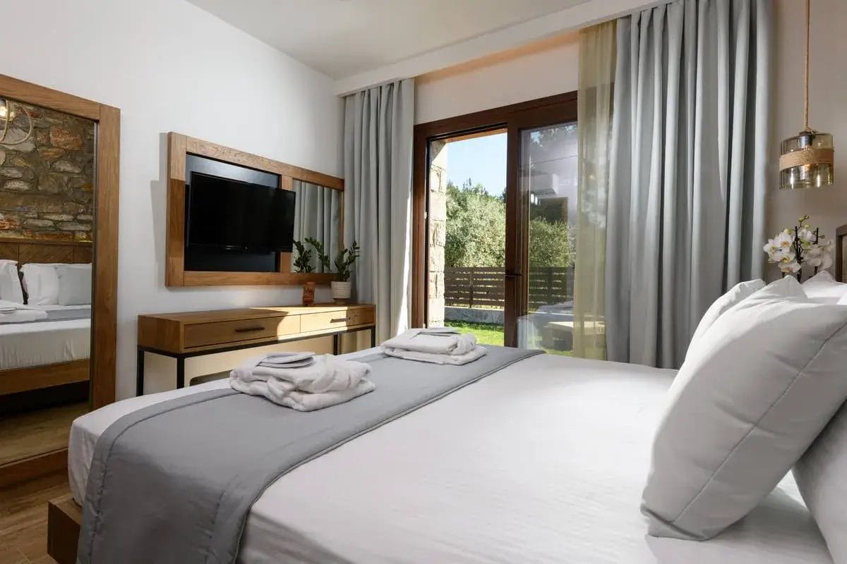 La Terra Petra House 2-8