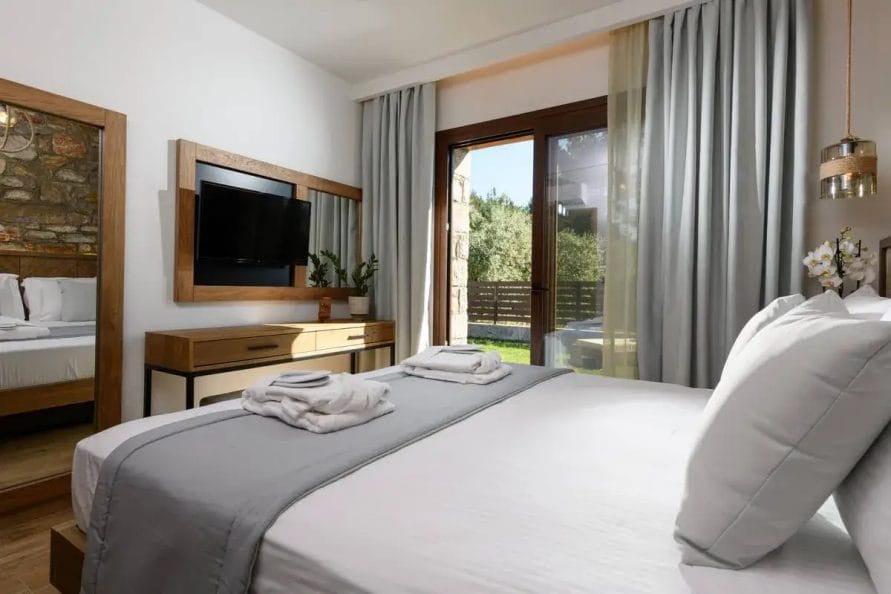 La Terra Petra House 2-8