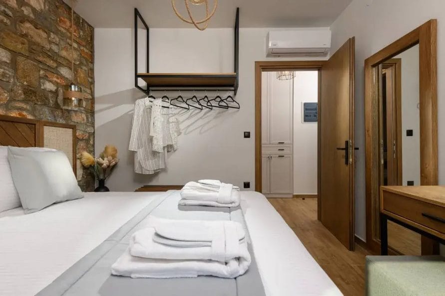 La Terra Petra House 2-9