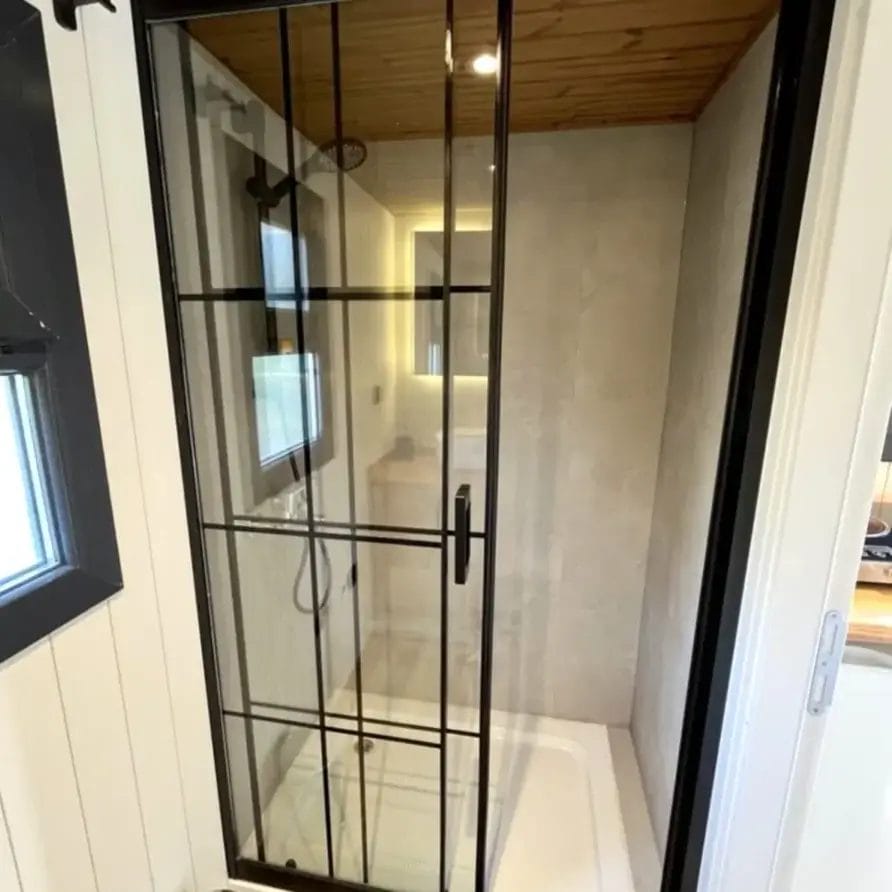 Thassos Tiny Home 4