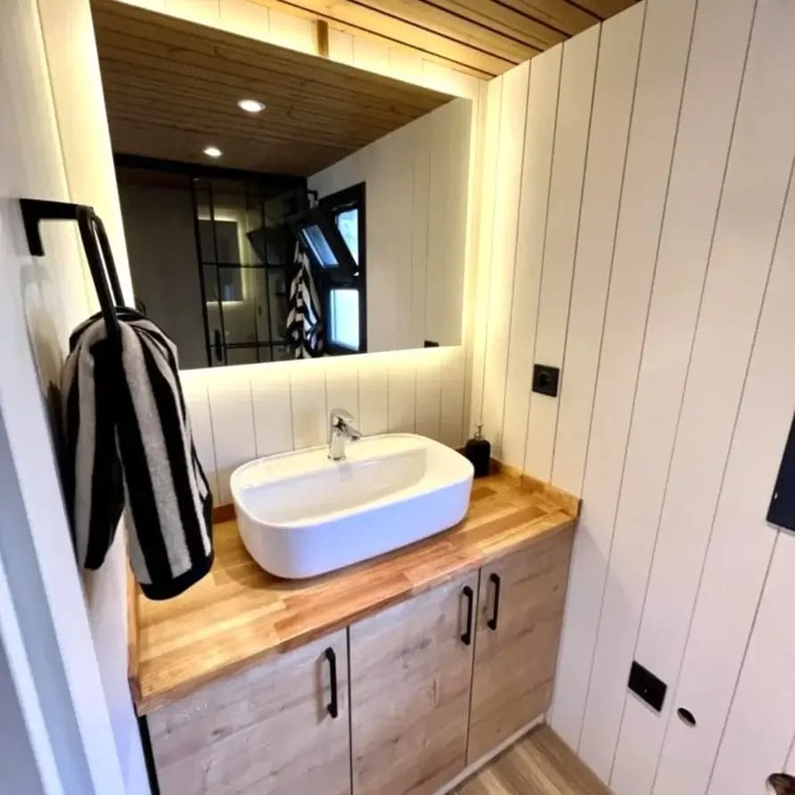 Thassos Tiny Home 5